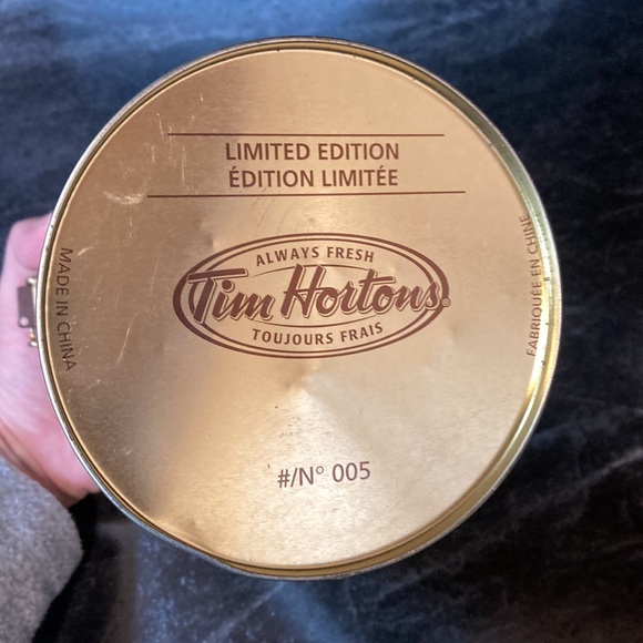 🔥Limited Edition.Tim Hortons Collector Coffee Can. - Picture 6 of 8